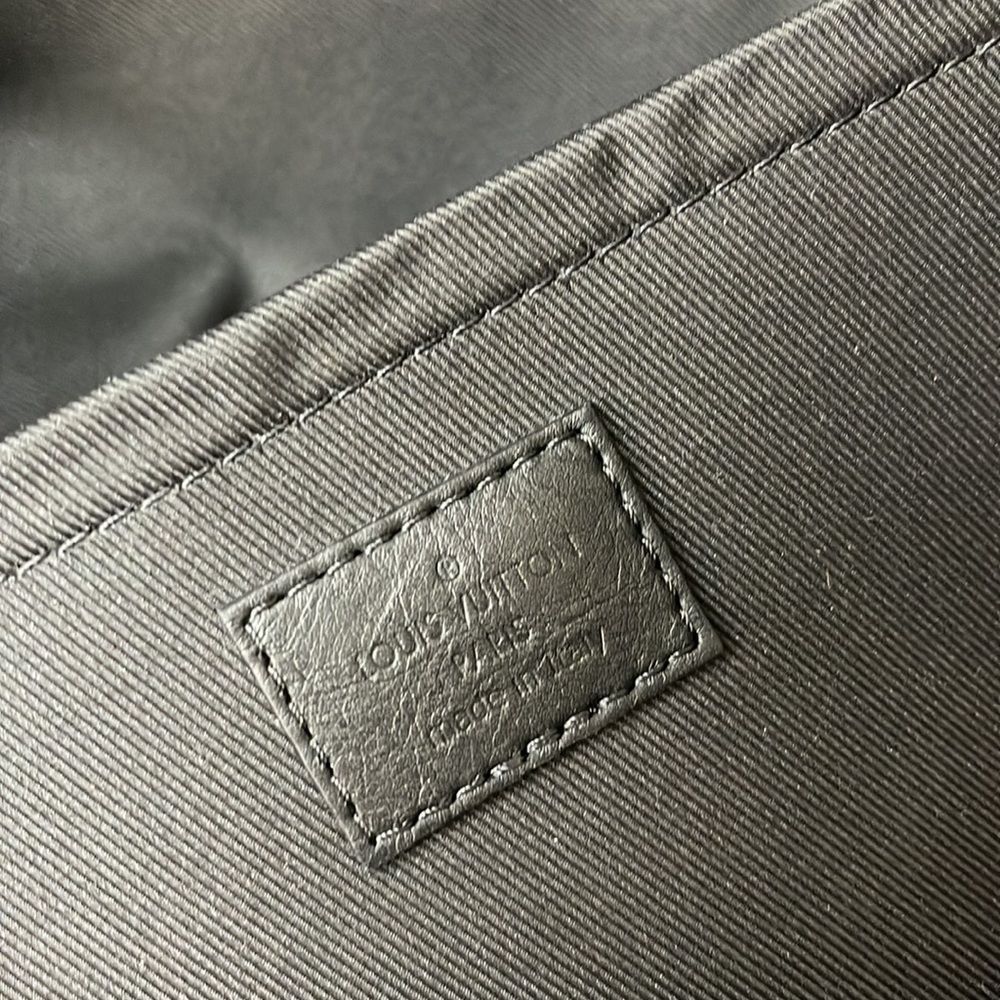 Louis Vuitton Palm Springs MM Monogram Backpack - Picture 10 of 13